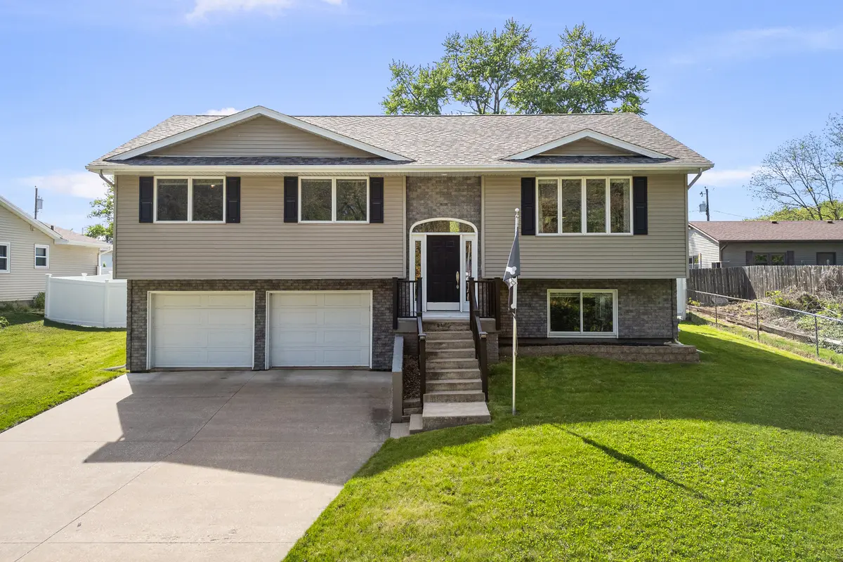 2914 44TH ST, Rock Island, IL 61201