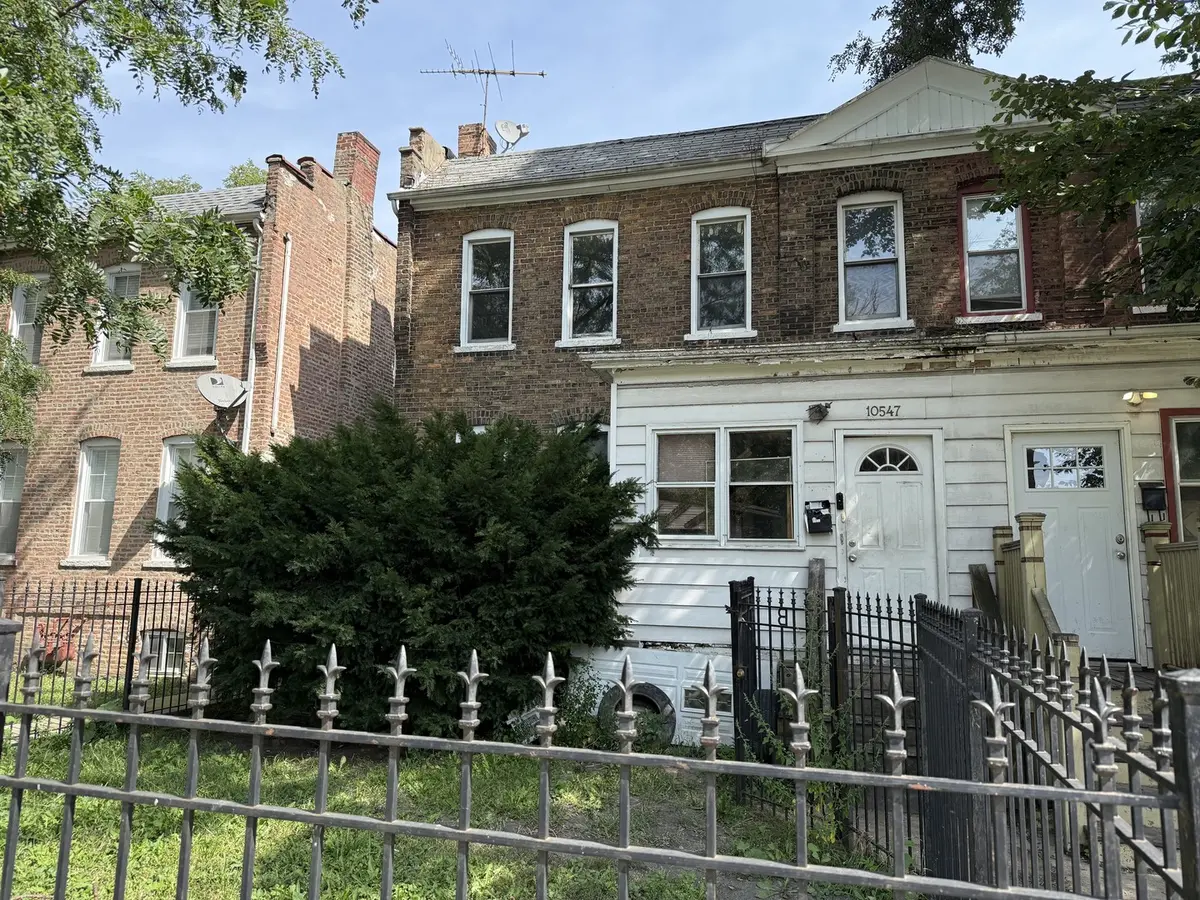 10547 S Corliss AVE, Chicago, IL 60628