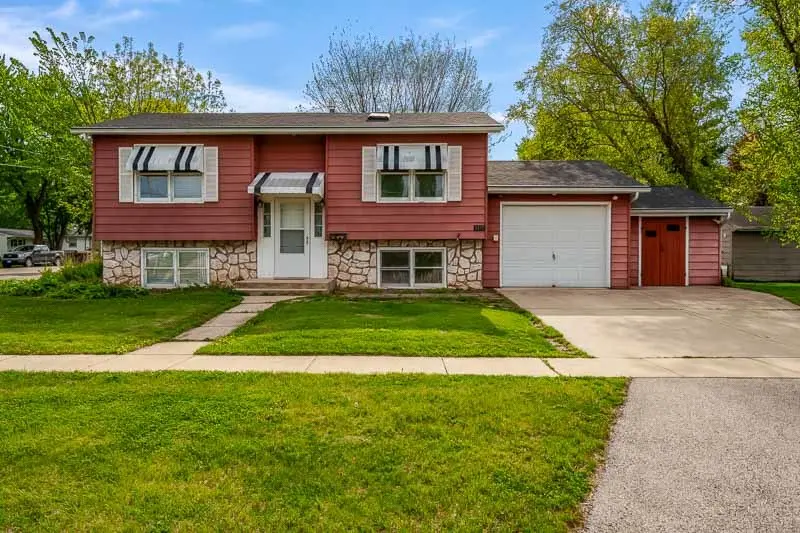 1126 COLUMBIA AVE, Belvidere, IL 61008