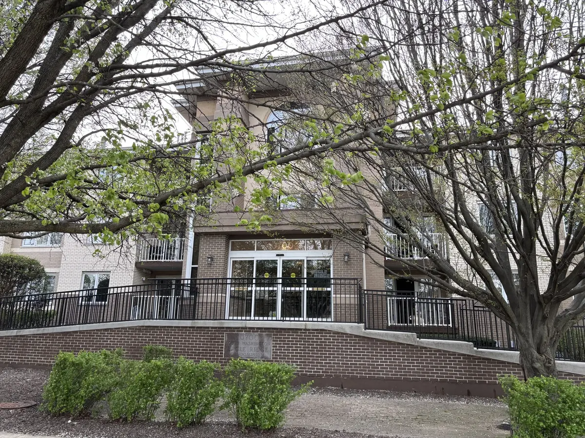 10700 S Washington ST #301, Oak Lawn, IL 60453