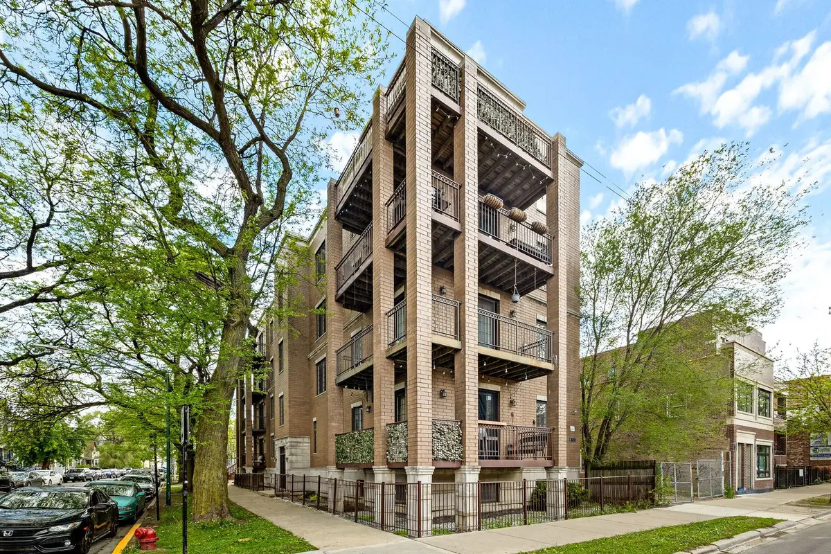 3435 W Belmont AVE #1S, Chicago, IL 60618