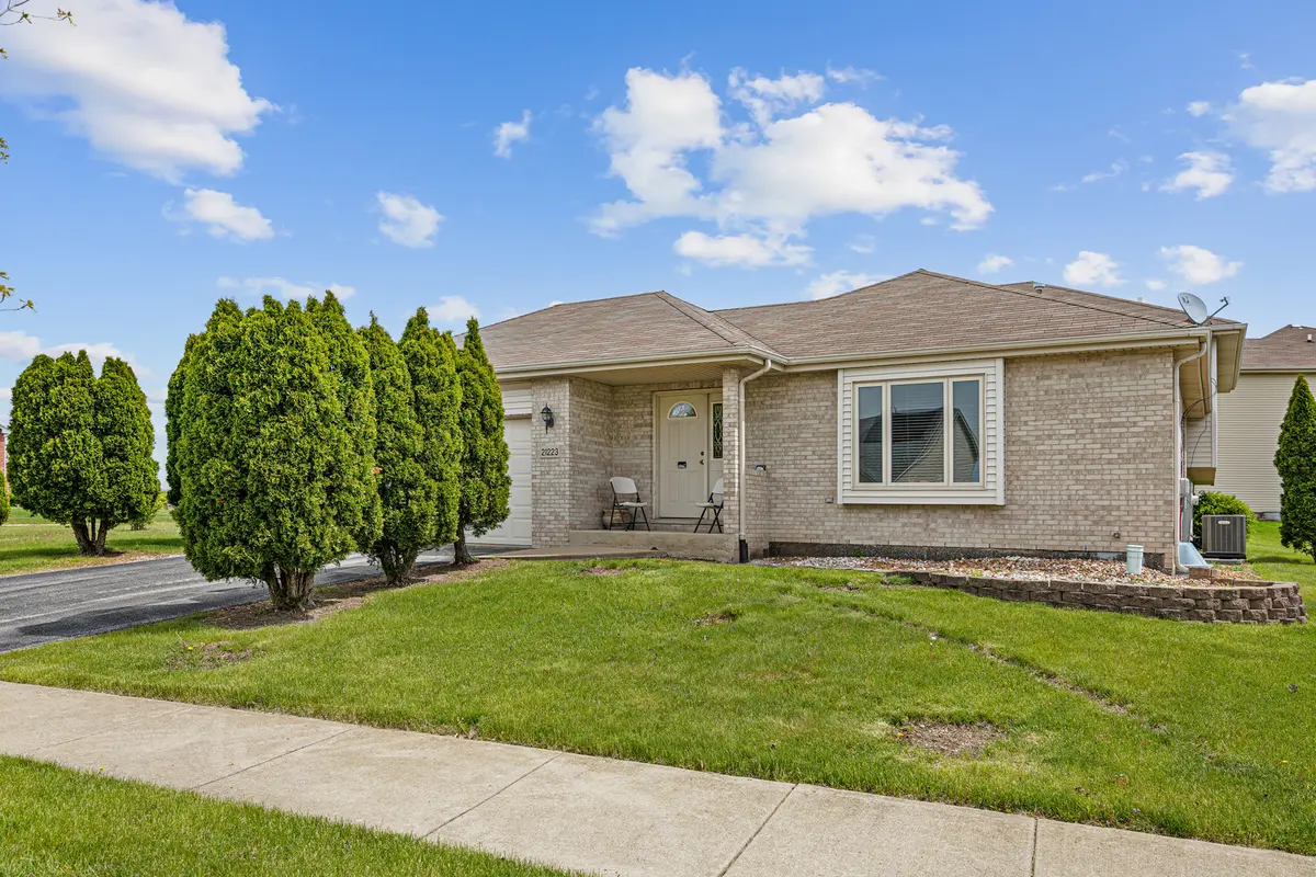 21223 Alessandra DR, Matteson, IL 60443