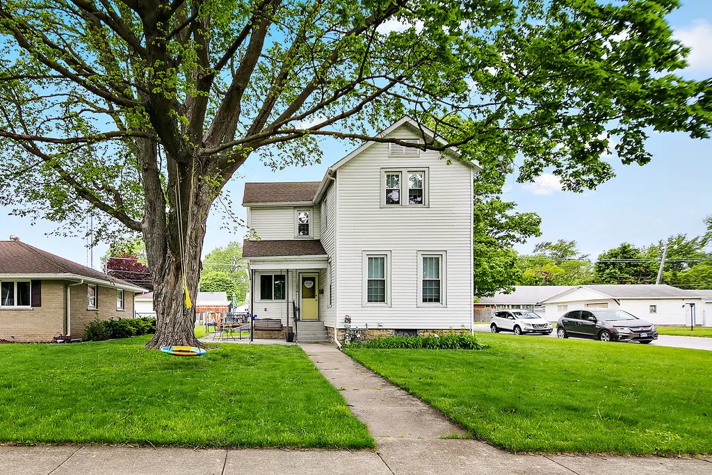 1205 S 7th AVE, Kankakee, IL 60901