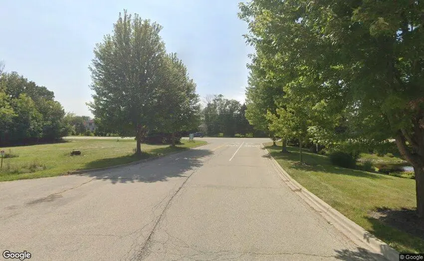 1102 Noble Pkwy, Port Barrington, IL 60010