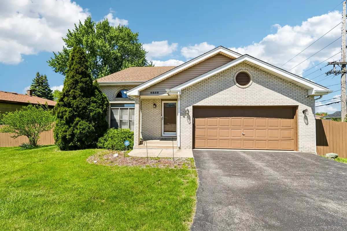 4858 W 115th ST, Alsip, IL 60803