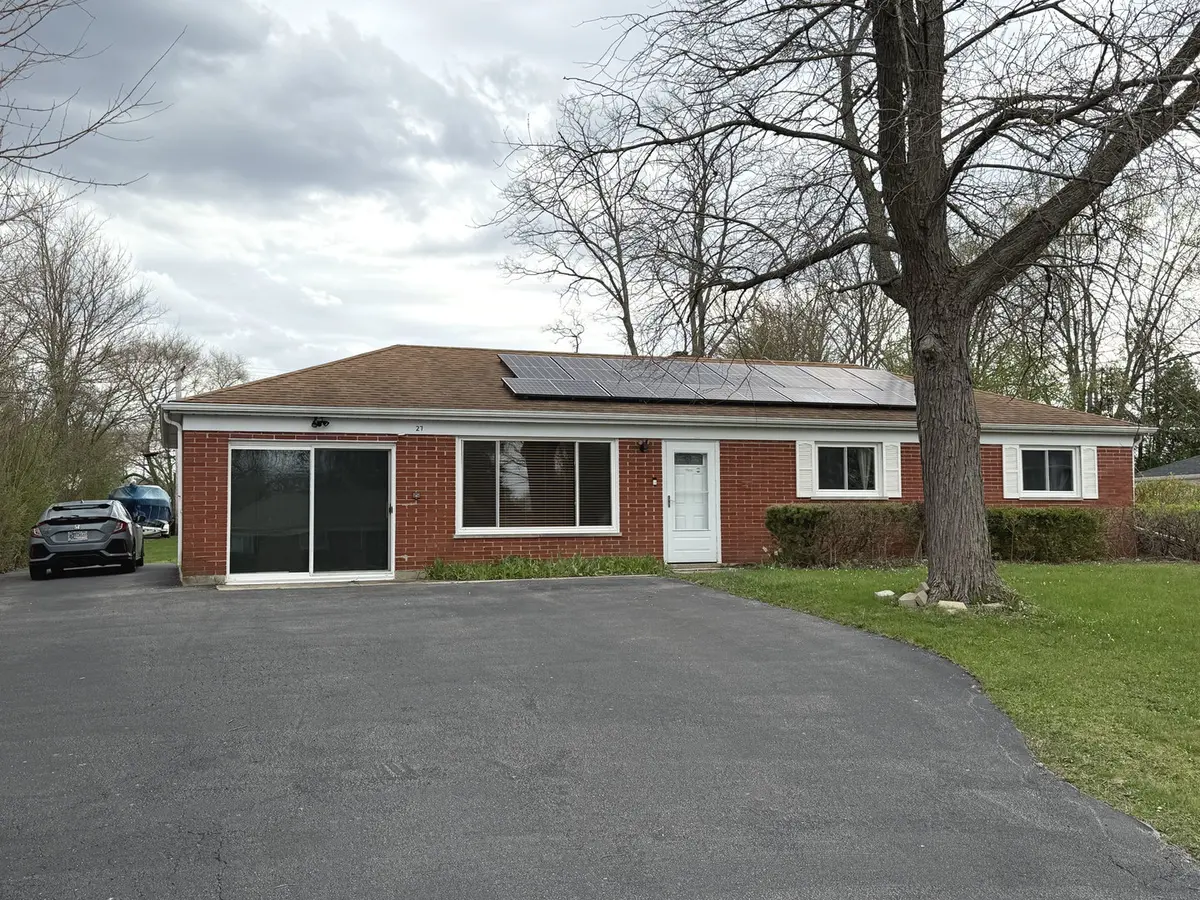 27 E 14th PL, Lombard, IL 60148