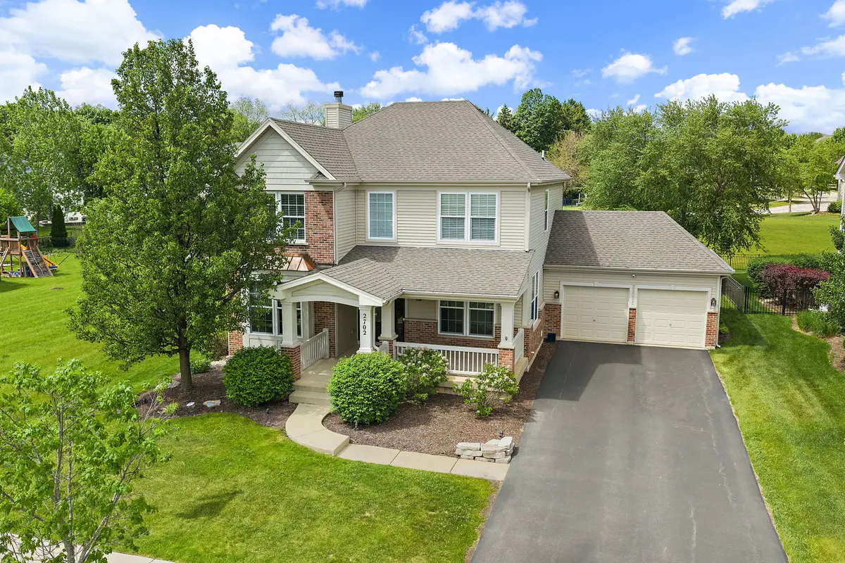 2702 Oak DR, West Dundee, IL 60118