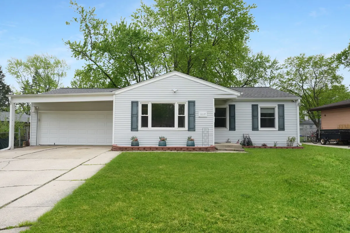 1817 Poplar AVE, Hanover Park, IL 60133