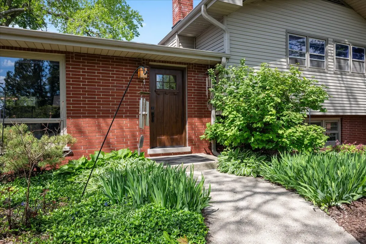 34W246 Giese RD, Batavia, IL 60510