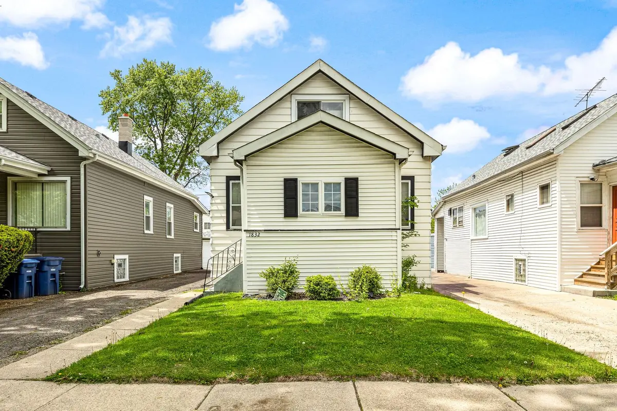 1832 s 22nd AVE, Maywood, IL 60153