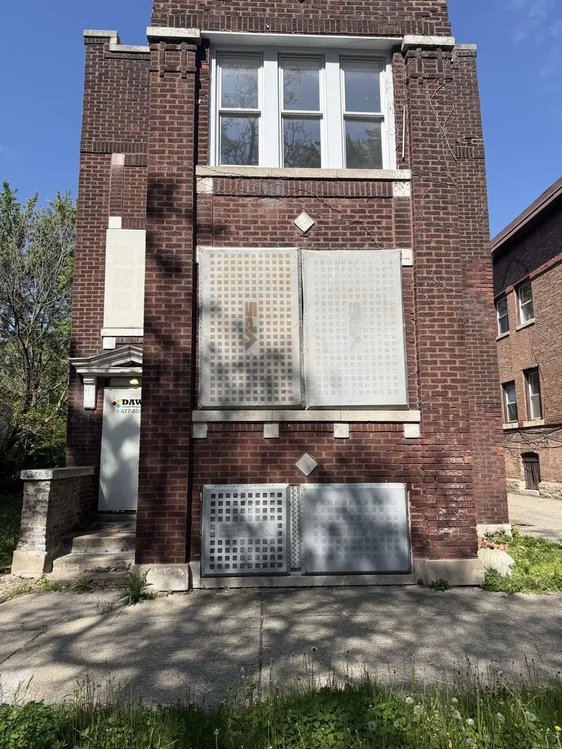 6716 S May ST, Chicago, IL 60621