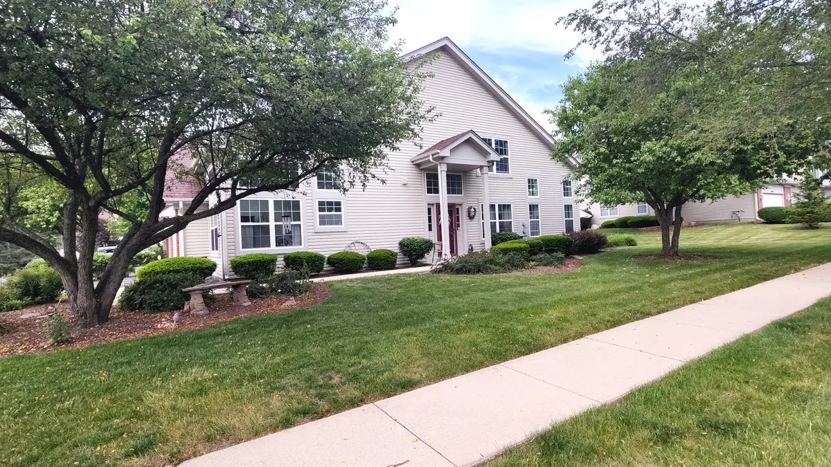 3150 Saint Michel LN, St. Charles, IL 60175