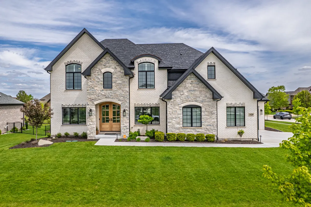 14260 James LN, Homer Glen, IL 60491