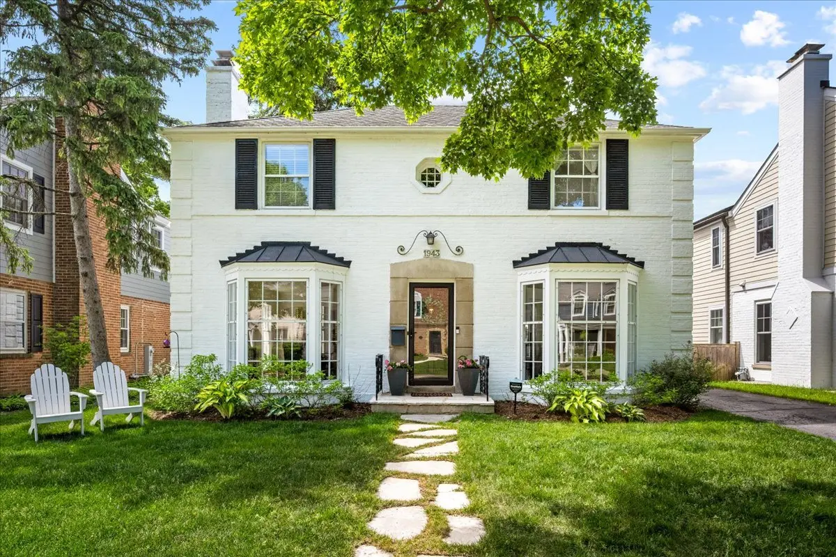 1943 Greenwood AVE, Wilmette, IL 60091