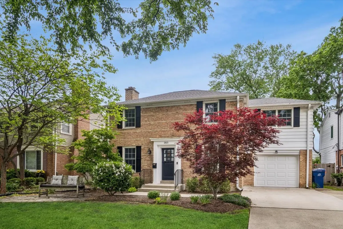 1815 Oak AVE, Northbrook, IL 60062