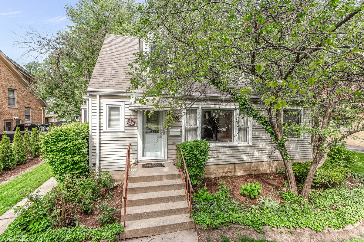 12134 Ann ST, Blue Island, IL 60406