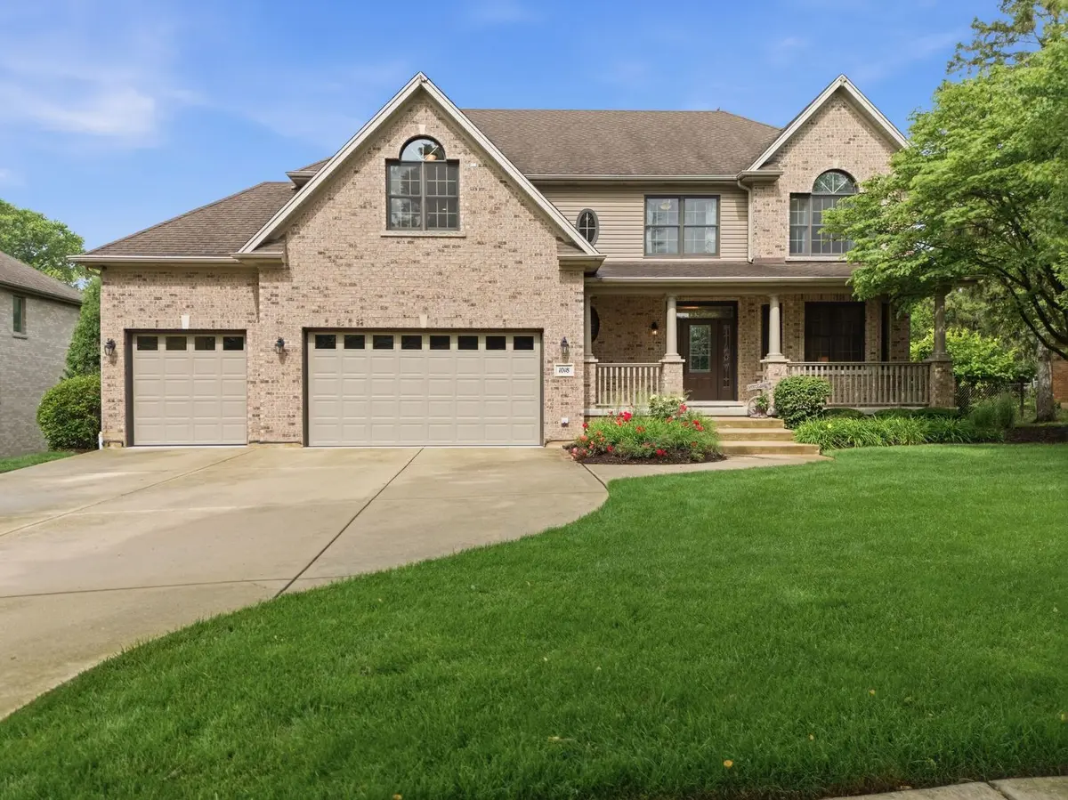 1018 S Ahrens AVE, Lombard, IL 60148