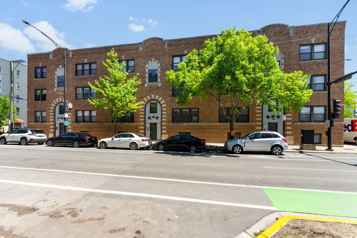 39 N Paulina ST #1, Chicago, IL 60612