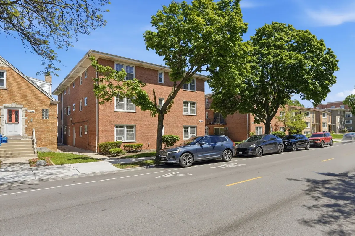 6535 N Northwest HWY #1F, Chicago, IL 60631