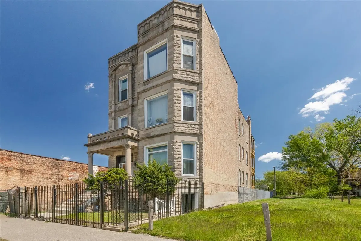 5319 S Indiana AVE, Chicago, IL 60615