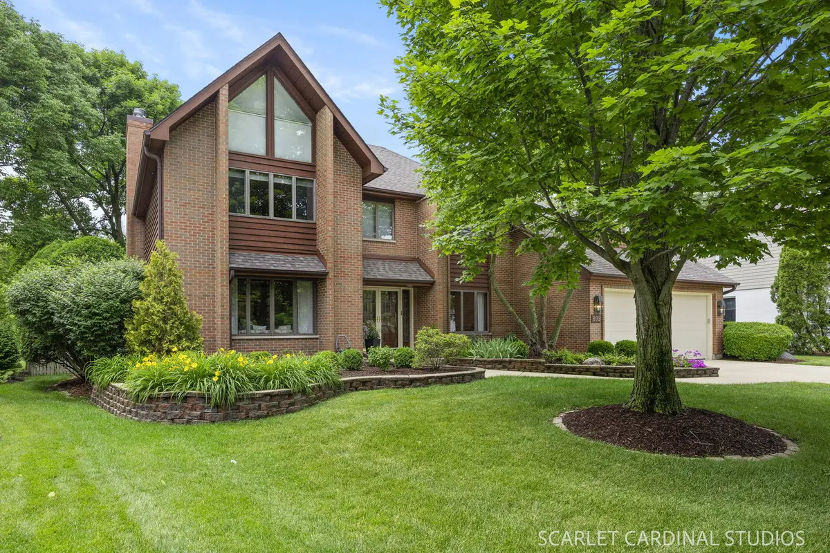809 Glenmore CT, Naperville, IL 60540