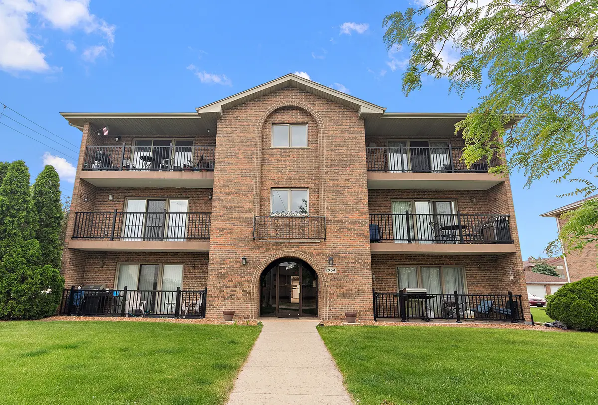 9964 W 153 ST #2W, Orland Park, IL 60462