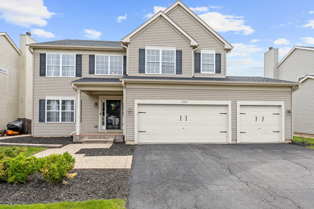 2321 Amsterdam CIR, Montgomery, IL 60538