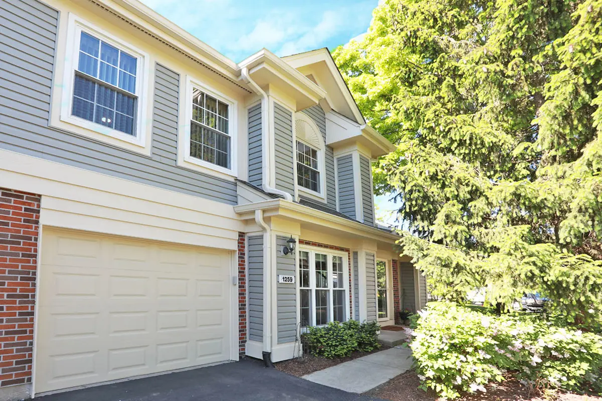1259 Old Mill LN, Elk Grove Village, IL 60007