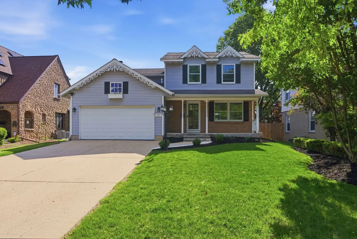 317 Vincent PL, Elgin, IL 60123
