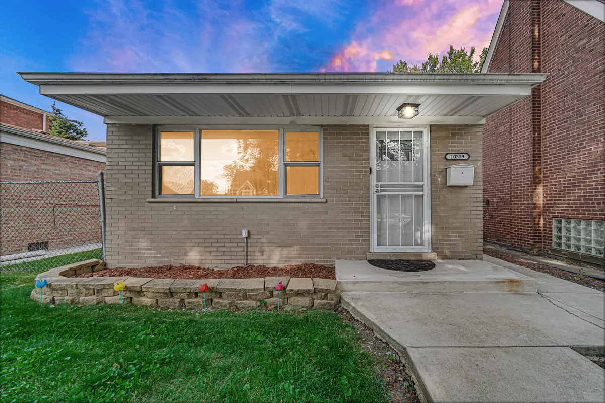 10339 S Calumet AVE, Chicago, IL 60628