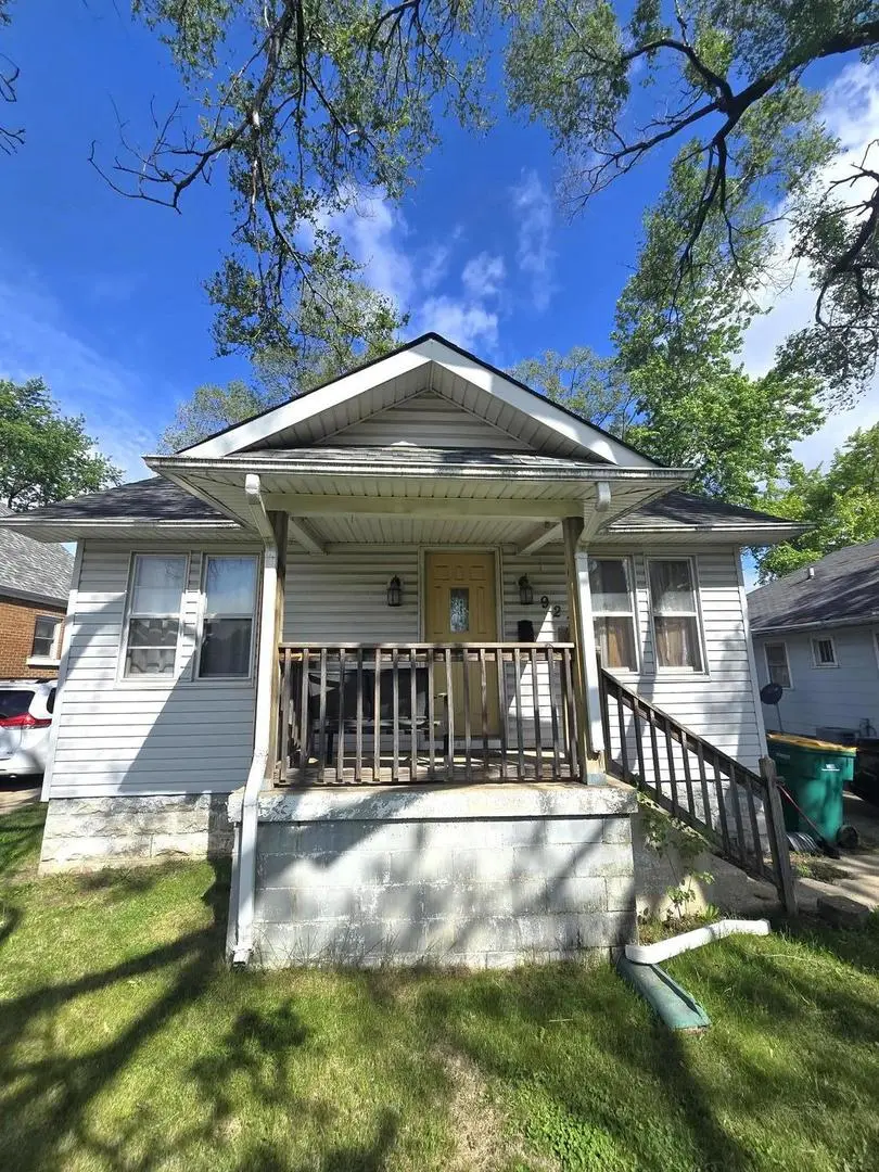 927 W Park AVE, Joliet, IL 60436