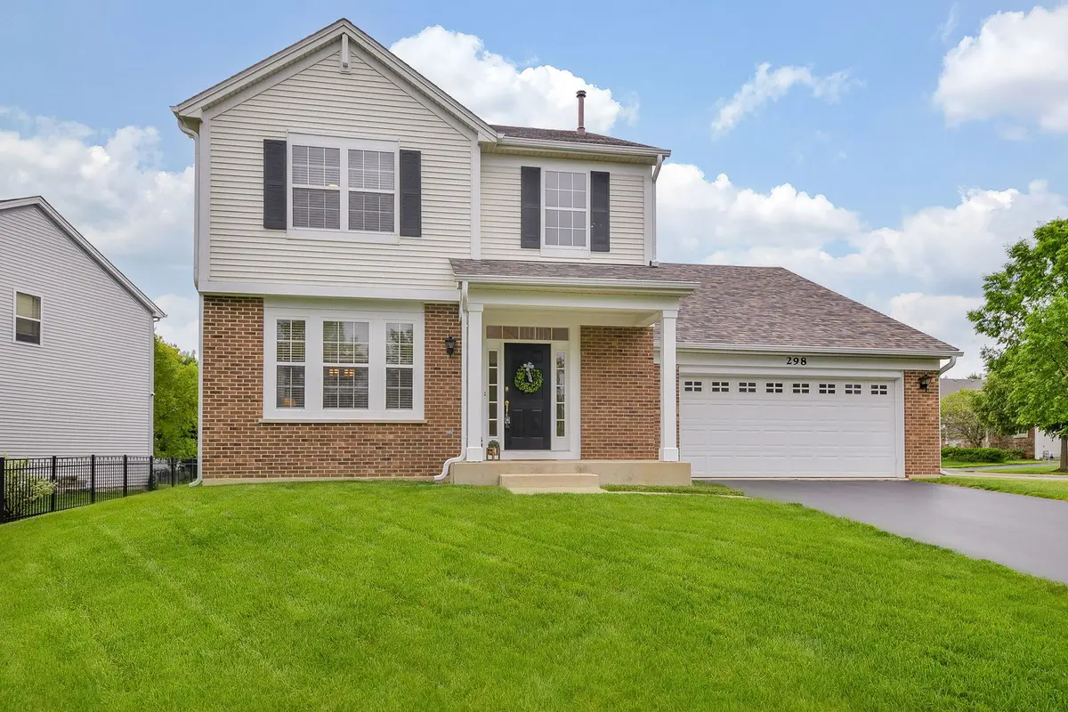 298 Fairhaven DR, St. Charles, IL 60175