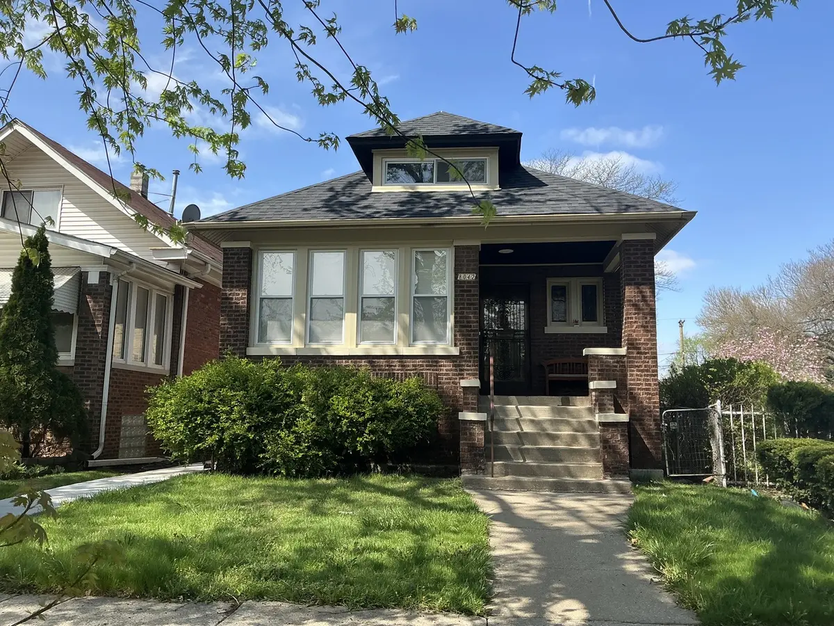 8042 S Bennett AVE, Chicago, IL 60617