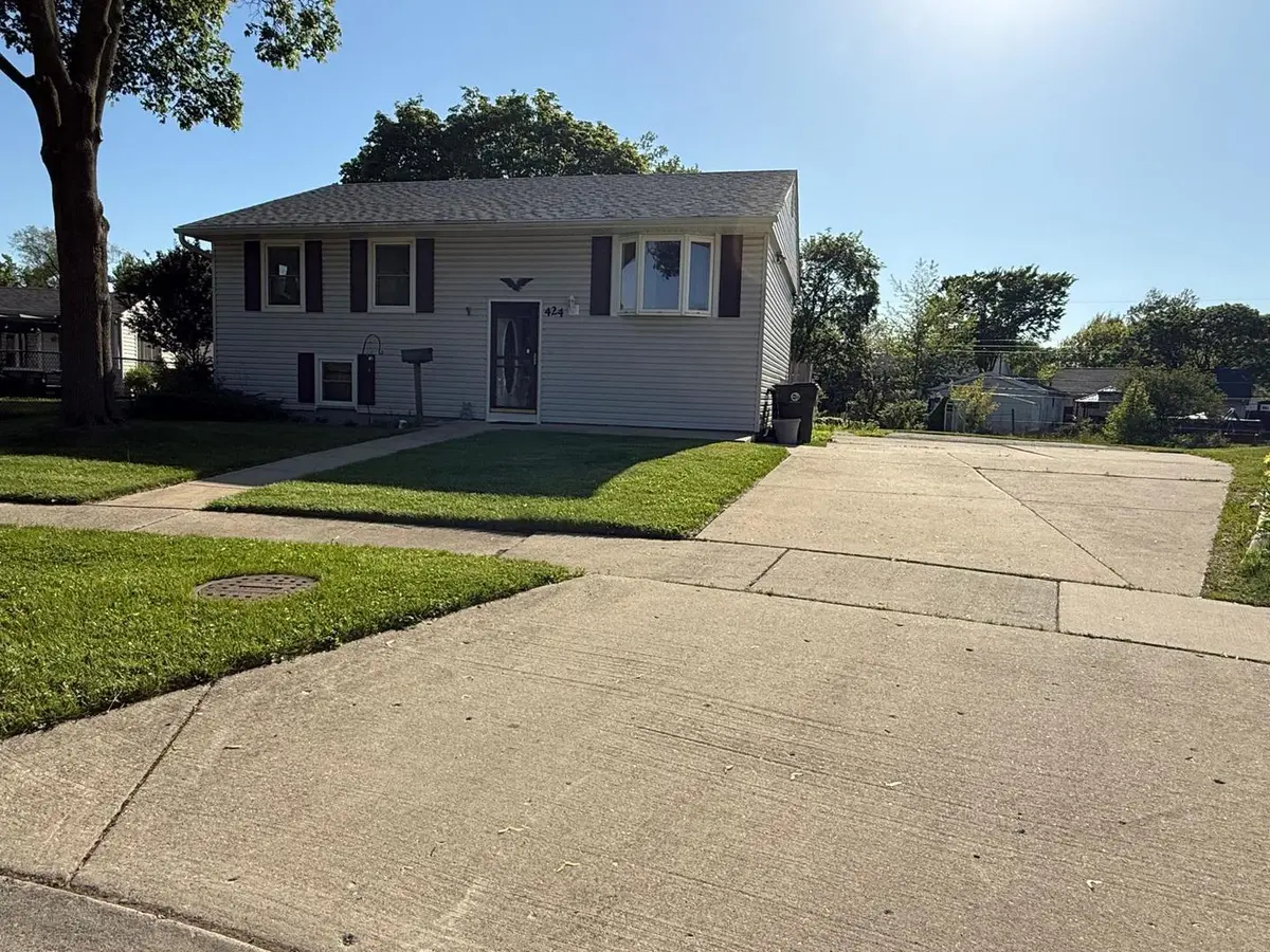 424 Rambler PL, Streamwood, IL 60107