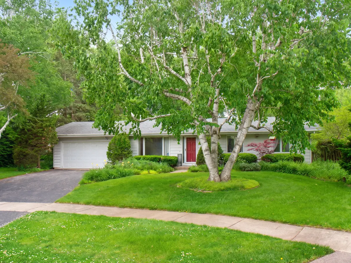 1132 Millburn CT, St. Charles, IL 60174