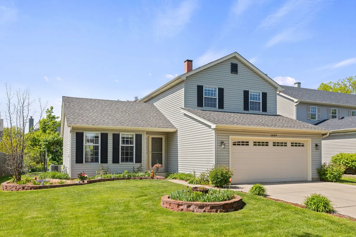 1069 Waterford RD, Bartlett, IL 60103