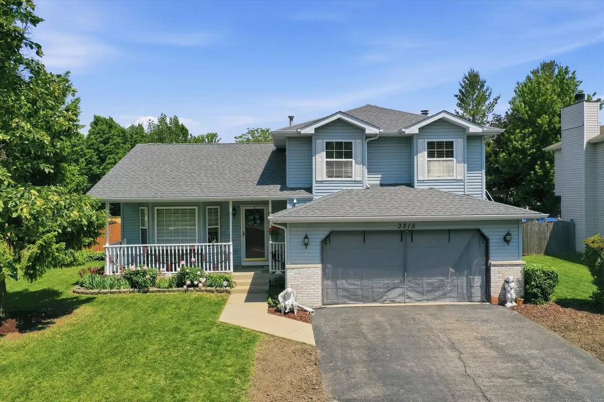 3215 Whitegate RD, Joliet, IL 60431