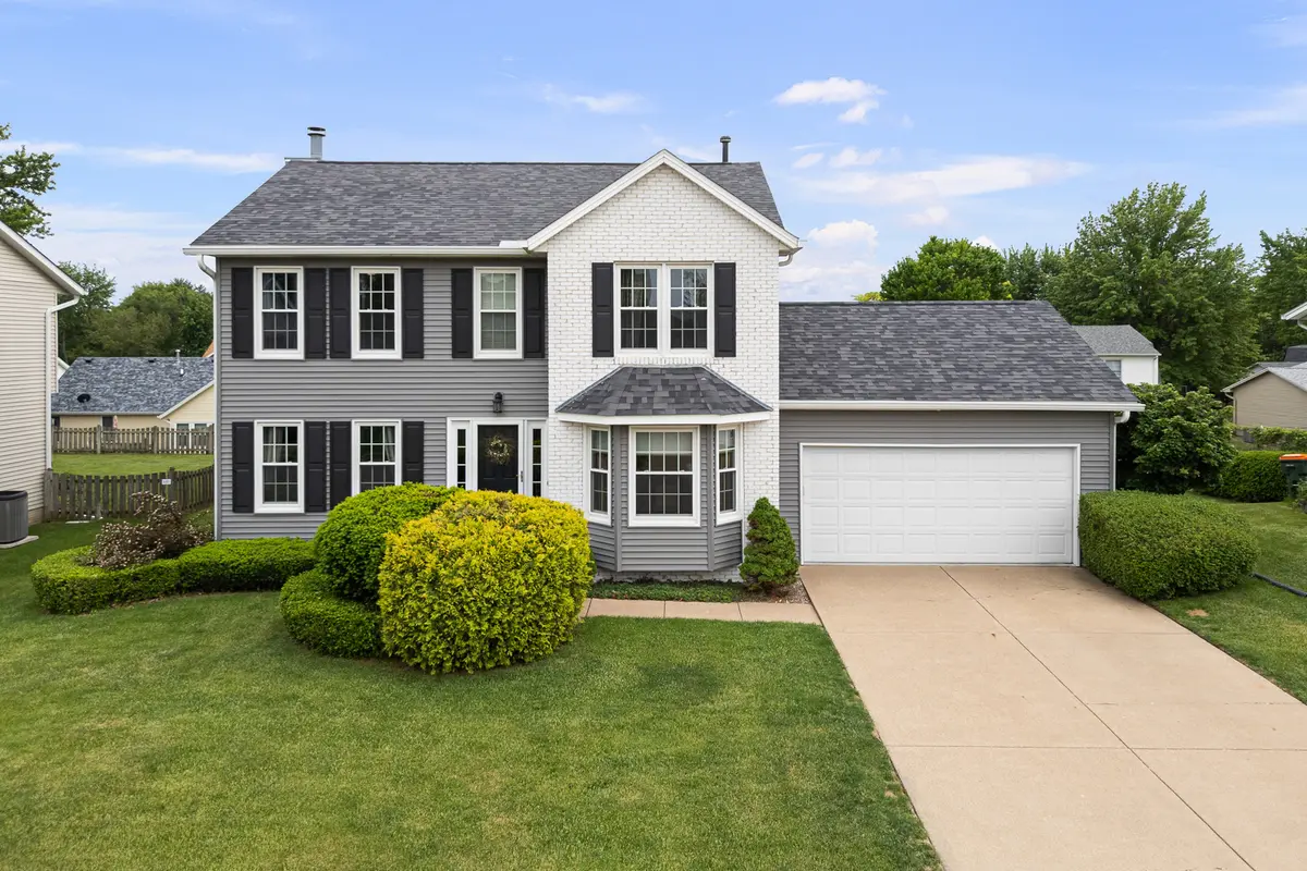 737 W 58th ST, Davenport, IA 52806