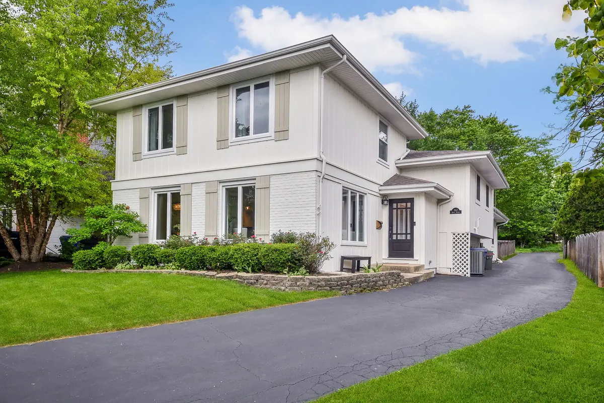 312 Spring AVE, Glen Ellyn, IL 60137