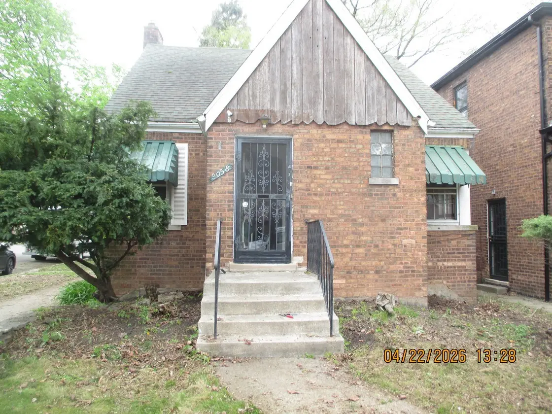 9058 S Jeffery BLVD, Chicago, IL 60617
