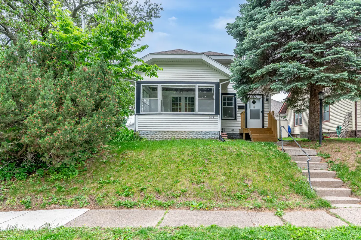 2012 Lorton AVE, Davenport, IA 52803