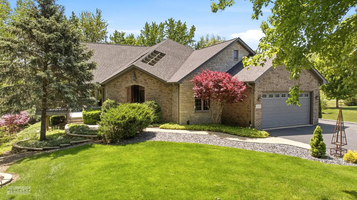 123 Belle Rive DR, Millington, IL 60537