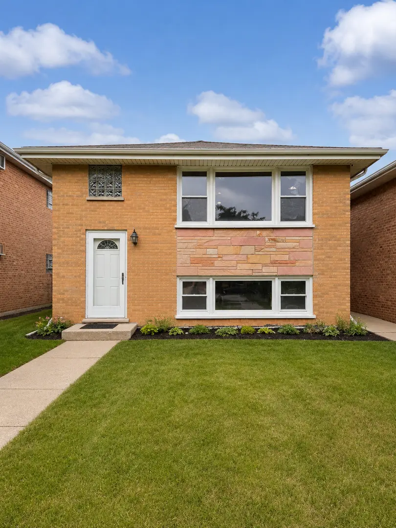 1551 N 43rd AVE, Stone Park, IL 60165