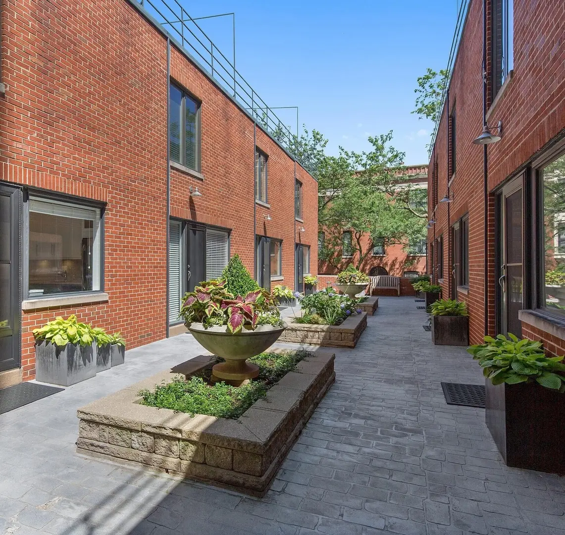 205 W EUGENIE ST #I, Chicago, IL 60614