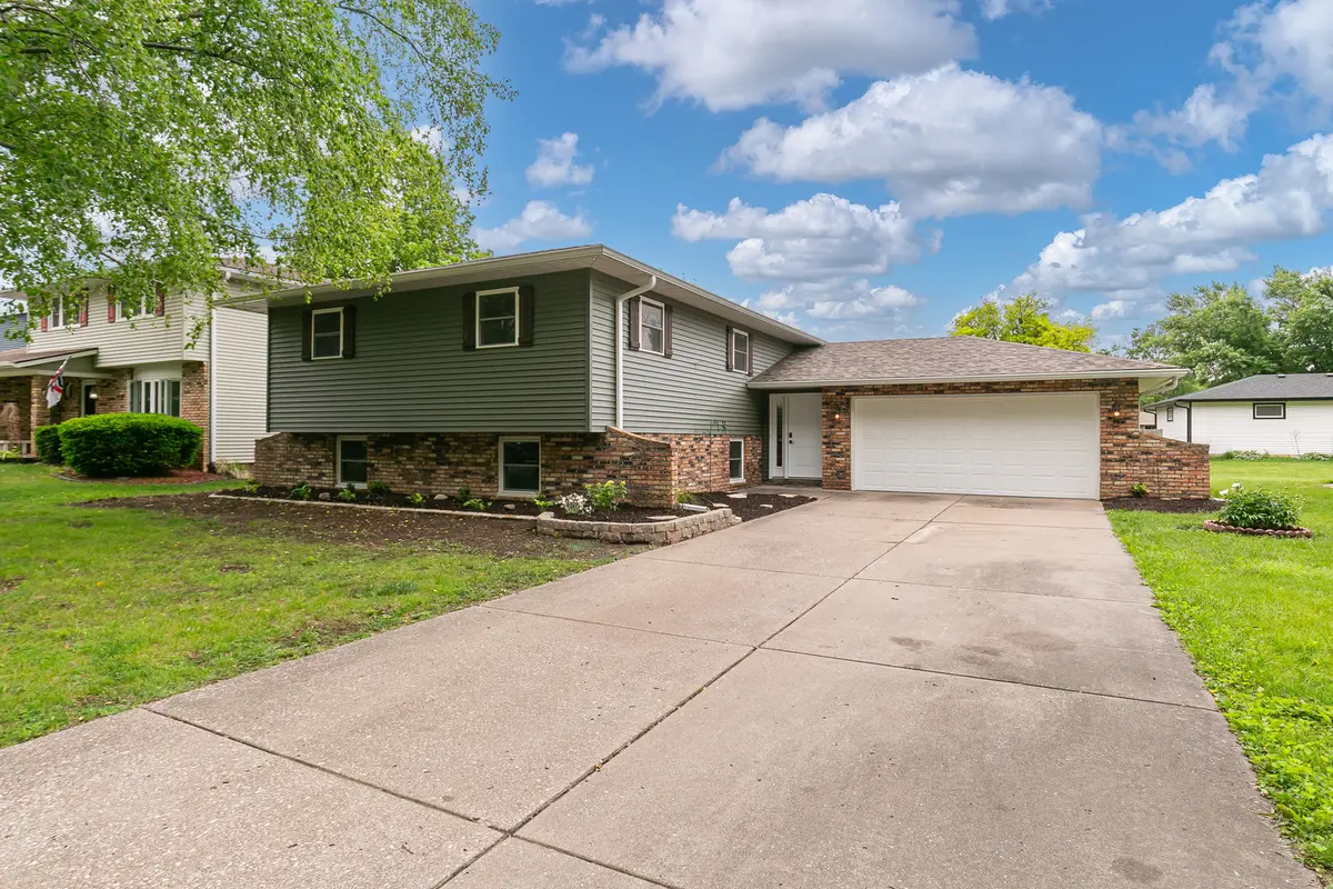 2127 W George Washington BLVD, Davenport, IA 52804