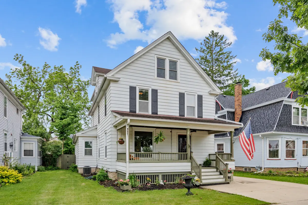 379 Seminary AVE, Aurora, IL 60505
