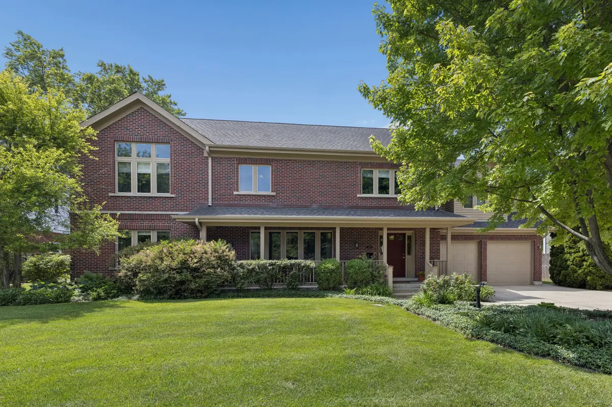 860 Kenton RD, Deerfield, IL 60015