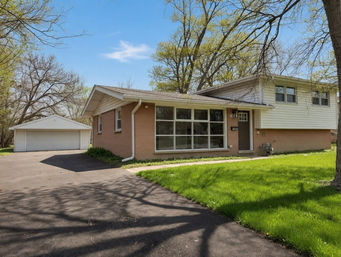 19050 John AVE, Country Club Hills, IL 60478