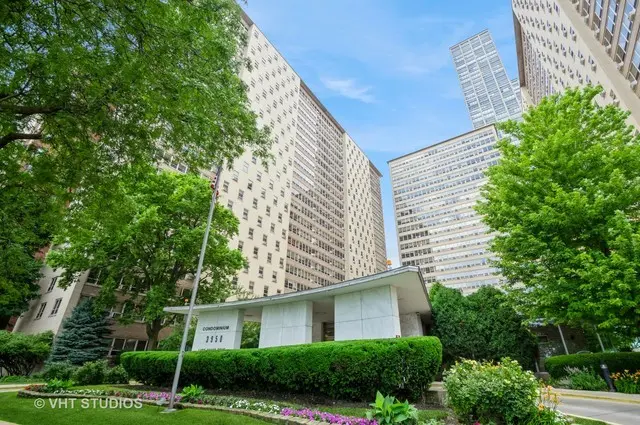 3950 N Lake Shore DR #205, Chicago, IL 60613
