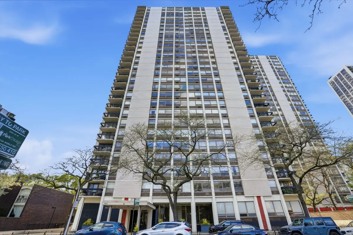 1455 N SANDBURG TER #504, Chicago, IL 60610